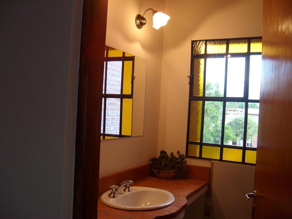 La Soleada Bed & Breakfast Mina Clavero Ruang foto